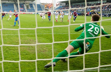 Plzeň uspěla na Slovácku, tři body vystřelil z penalty Hrošovský