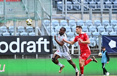 Dynamo zvítězilo nad Pardubicemi a vyhnulo se bojům o záchranu